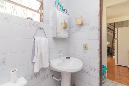 Casa à venda com 195m², 3 quartos e 2 vagasBanheiro
