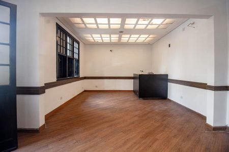 Casa à venda com 5 quartos, 500m² em Vila Buarque, São Paulo