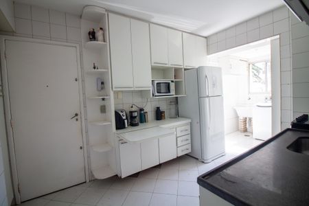 Apartamento para alugar com 90m², 3 quartos e 2 vagasCozinha