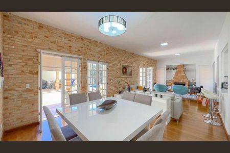 Casa de Condomínio à venda com 3 quartos, 274m² em Alphaville, Santana de Parnaíba