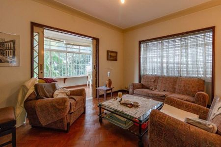 Casa à venda com 4 quartos, 289m² em Pacaembu, São Paulo