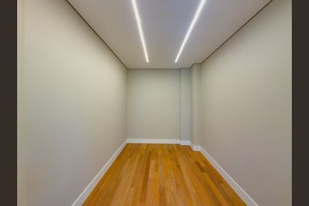 Casa de condomínio à venda com 430m², 4 quartos e 4 vagas