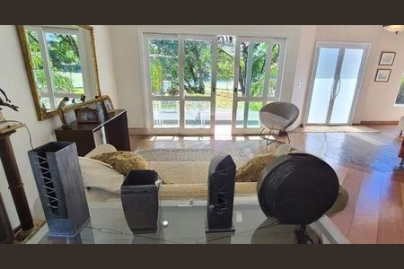 Casa de Condomínio à venda com 3 quartos, 263m² em Alphaville, Santana de Parnaíba