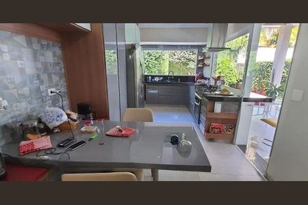 Casa de Condomínio à venda com 3 quartos, 263m² em Alphaville, Santana de Parnaíba