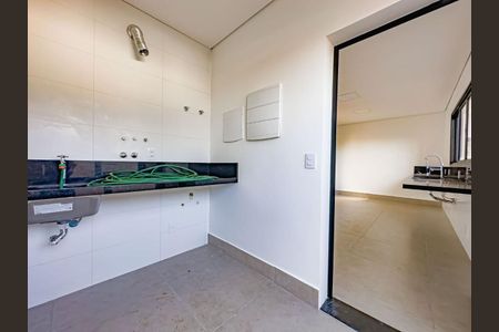 Casa de Condomínio à venda com 3 quartos, 200m² em Residencial Cinco (Alphaville), Santana de Parnaíba