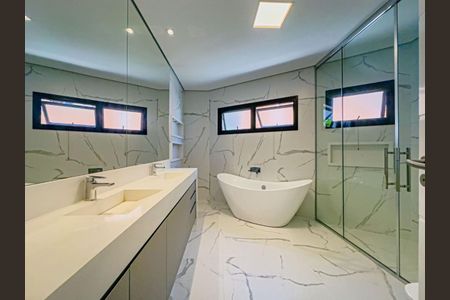 Casa de Condomínio à venda com 4 quartos, 640m² em Alphaville, Santana de Parnaíba