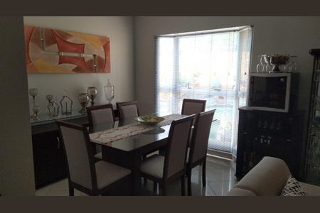 Casa de Condomínio à venda com 3 quartos, 185m² em Residencial Tambore III, Santana de Parnaíba