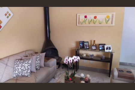 Casa de Condomínio à venda com 3 quartos, 185m² em Residencial Tambore III, Santana de Parnaíba