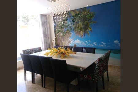Casa de Condomínio à venda com 4 quartos, 300m² em Residencial Quatro (Alphaville), Santana de Parnaíba