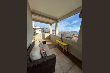 Casa de condomínio à venda com 445m², 4 quartos e 2 vagas