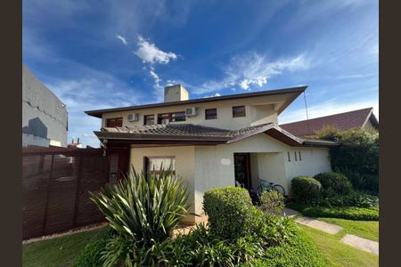 Casa de condomínio à venda com 445m², 4 quartos e 2 vagas