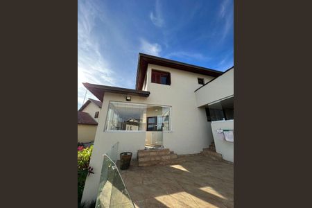 Casa de condomínio à venda com 445m², 4 quartos e 2 vagas