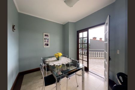 Casa de Condomínio à venda com 3 quartos, 345m² em Residencial Nove (Alphaville), Santana de Parnaíba