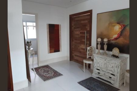 Casa de condomínio à venda com 345m², 5 quartos e 5 vagas
