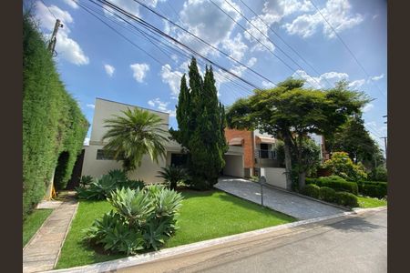 Casa de condomínio à venda com 260m², 4 quartos e 4 vagas