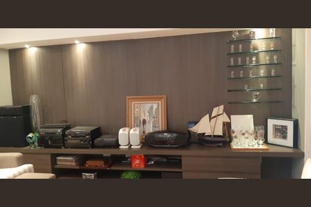 Casa de condomínio à venda com 400m², 3 quartos e 4 vagas