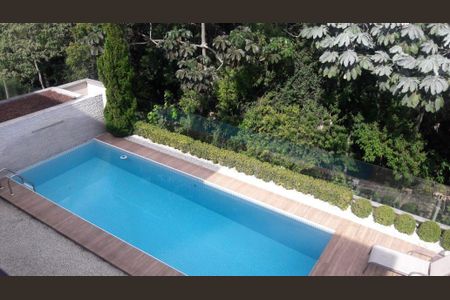 Casa de condomínio à venda com 400m², 3 quartos e 4 vagas