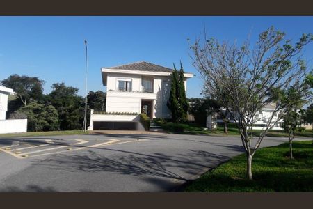 Casa de condomínio à venda com 400m², 3 quartos e 4 vagas