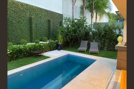Casa à venda com 340m², 5 quartos e 4 vagas