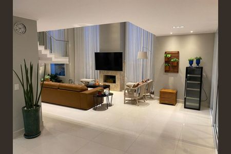 Casa à venda com 340m², 5 quartos e 4 vagas