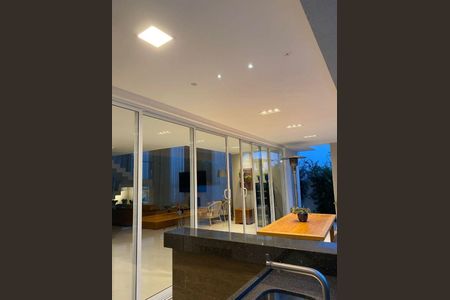 Casa à venda com 340m², 5 quartos e 4 vagas