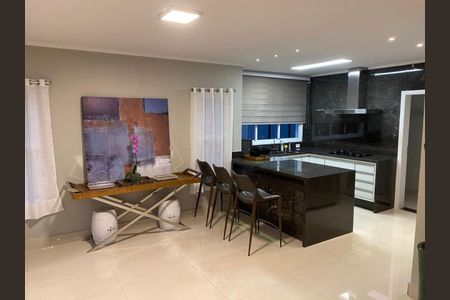 Casa à venda com 340m², 5 quartos e 4 vagas