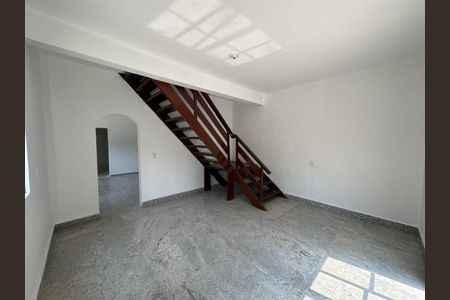 Casa para alugar com 2 quartos, 200m² em Parque Sao Jose, Belo Horizonte