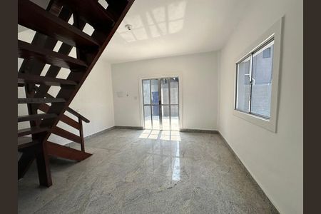 Casa para alugar com 2 quartos, 200m² em Parque Sao Jose, Belo Horizonte