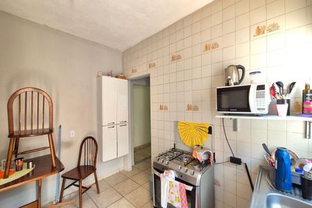 Casa à venda com 250m², 5 quartos e 1 vagaCozinha 