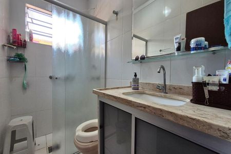 Casa à venda com 250m², 5 quartos e 1 vagaBanheiro
