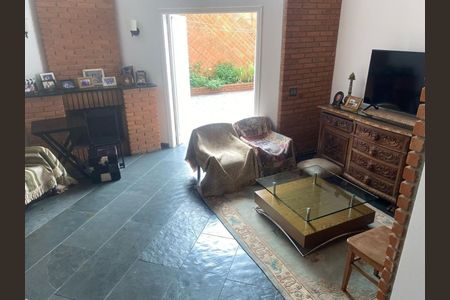 Casa de Condomínio à venda com 3 quartos, 219m² em Alphaville, Santana de Parnaíba