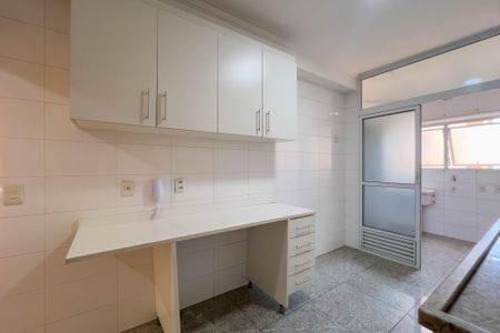Apartamento para alugar com 112m², 3 quartos e 3 vagasCozinha