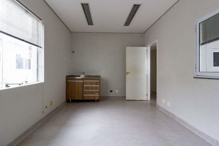 Casa para alugar com 750m², 8 quartos e 8 vagas