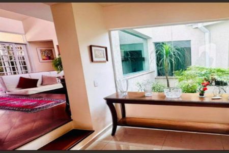 Casa de Condomínio à venda com 4 quartos, 270m² em Jardim Paulista, Barueri