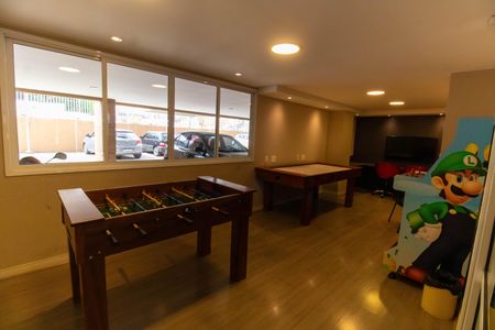 Apartamento à venda com 65m², 2 quartos e sem vagaÁrea comum