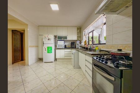 Casa de condomínio à venda com 341m², 4 quartos e 3 vagas