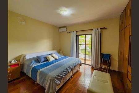 Casa de condomínio à venda com 341m², 4 quartos e 3 vagas