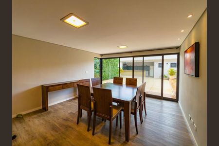 Casa de condomínio à venda com 341m², 4 quartos e 3 vagas