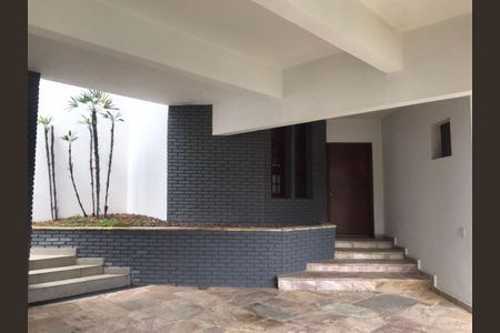 Casa à venda com 448m², 5 quartos e 2 vagas