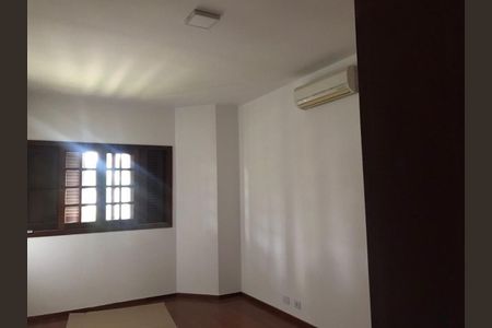 Casa à venda com 448m², 5 quartos e 2 vagas