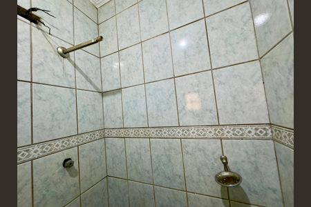 Casa à venda com 250m², 3 quartos e 2 vagasBanheiro social
