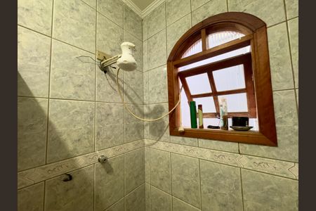 Casa à venda com 250m², 3 quartos e 2 vagasBanheiro da Suíte 2