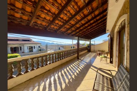 Casa à venda com 250m², 3 quartos e 2 vagasVaranda