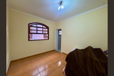 Casa à venda com 250m², 3 quartos e 2 vagasSuíte 2