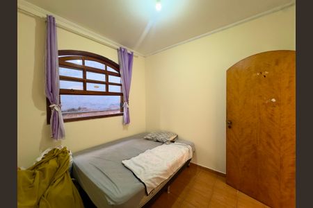 Casa à venda com 250m², 3 quartos e 2 vagasQuarto 