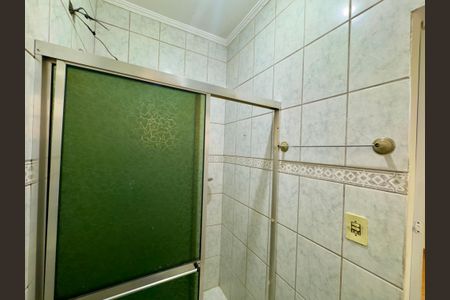 Casa à venda com 250m², 3 quartos e 2 vagasBanheiro social