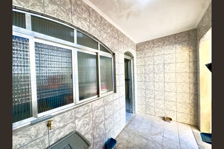 Casa à venda com 250m², 3 quartos e 2 vagasÁrea de Serviço