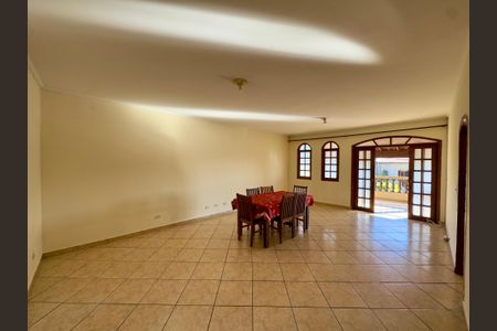 Sala de casa à venda com 3 quartos, 250m² em Parque Continental Ii, Guarulhos