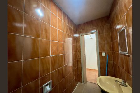 Casa à venda com 250m², 3 quartos e 2 vagasBanheiro do Salão Comercial