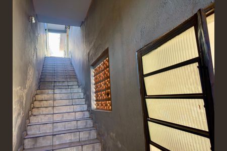 Casa à venda com 250m², 3 quartos e 2 vagasEscada